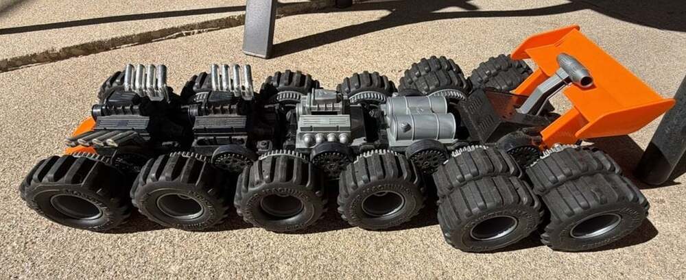 Tomy Mad Masher 16 Wheel Monster Truck Toy 1980s